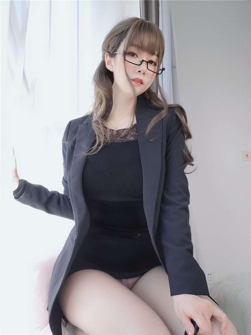 白银81 Vol.013 黑西服 [136P+7V-931MB] - 呦糖社C+-呦糖社C+